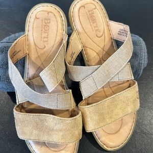 Women’s Born Tidore